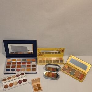 Eyeshadow Pallet Vault